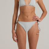 Lagoon String Bottom